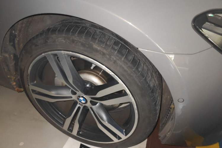 Used BMW 6 Series GT 2021 630i M Sport Package Right Front Wheel Hub