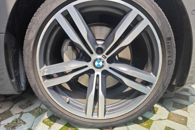 Used BMW 6 Series GT 2021 630i M Sport Package Right Front Wheel Hub