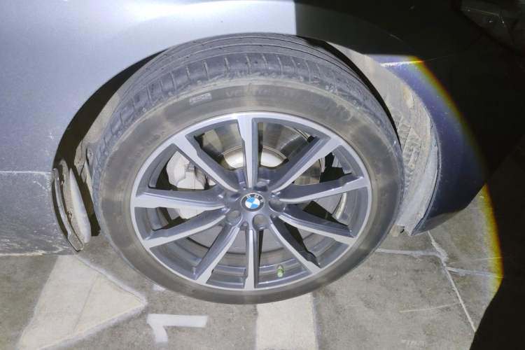 Used BMW 6 Series GT 2021 Updated 630i Luxury Design Package Right Front Wheel Hub