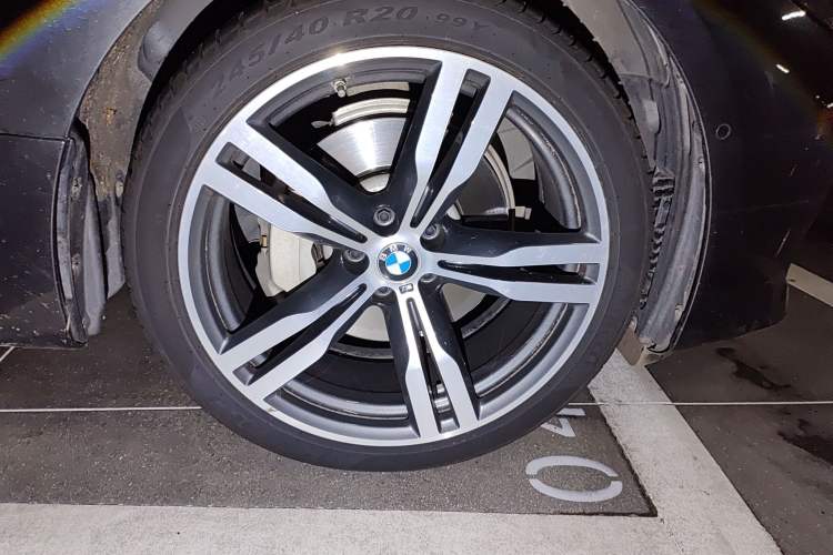 Used BMW 6 Series GT 2021 Restyled 630i M Sport Package Right Front Wheel Hub