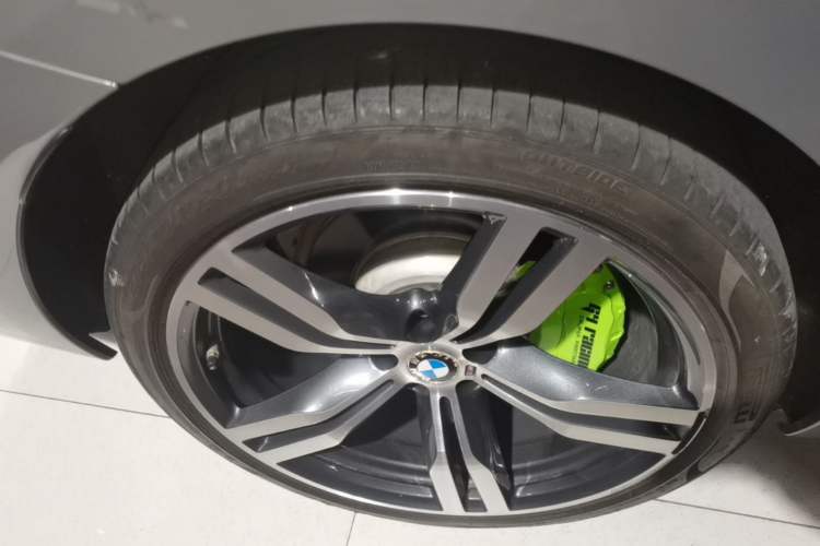 Used BMW 6 Series GT 2021 Restyled 630i M Sport Package Right Rear Wheel Hub