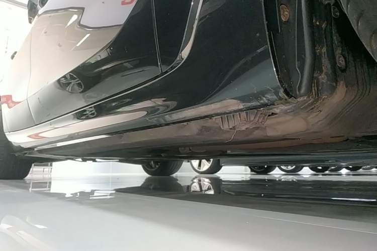 Used BMW 6 Series GT 2021 Revised Version 630i M Sport Touring Edition Right Side Sill