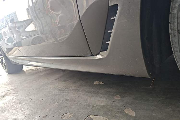 Used BMW 6 Series GT 2021 Restyled 630i M Sport Package Right Side Sill