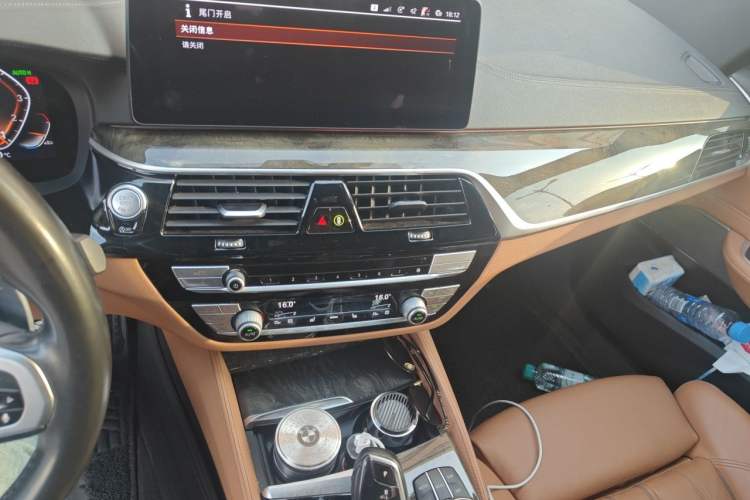 Used BMW 6 Series GT 2021 630i M Sport Package Audio And AC Panel