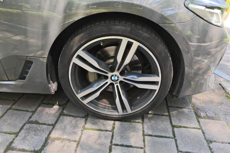 Used BMW 6 Series GT 2021 630i M Sport Package Right Front Wheel Hub