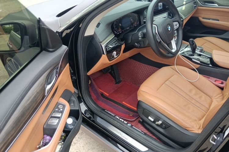 Used BMW 6 Series GT 2021 630i Luxury Design Package Driver Seat
