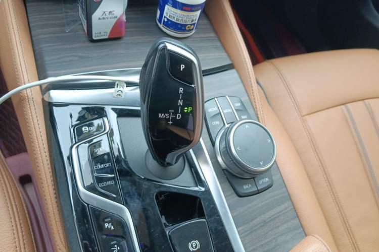 Used BMW 6 Series GT 2021 630i Luxury Design Package Gear Lever