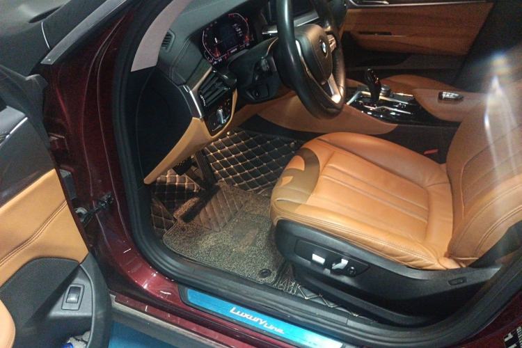 Used BMW 6 Series GT 2021 630i Luxury Design Package Driver Seat