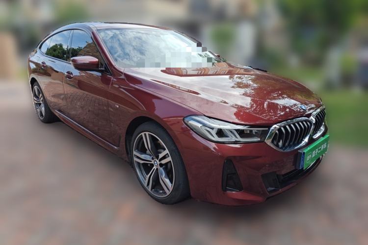 Used BMW 6 Series GT 2021 630i M Sport Package Front Right 45 Deg