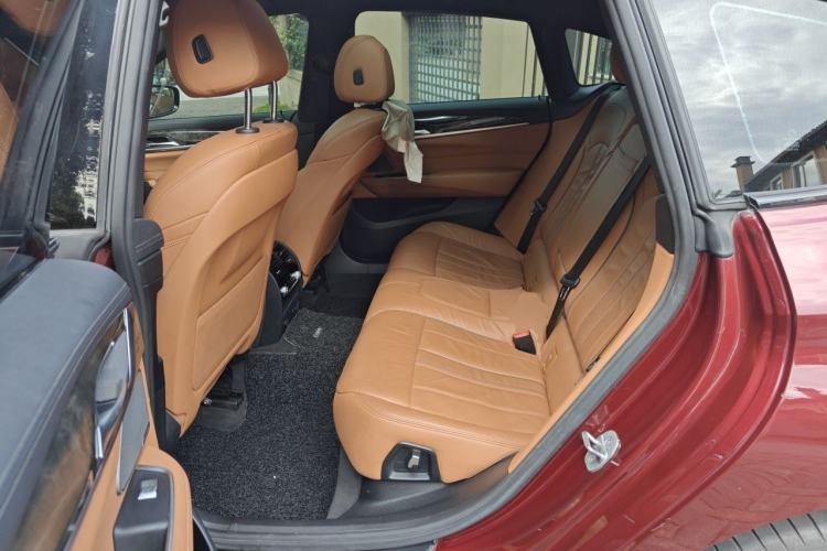 Used BMW 6 Series GT 2021 630i M Sport Package Left Rear Seat