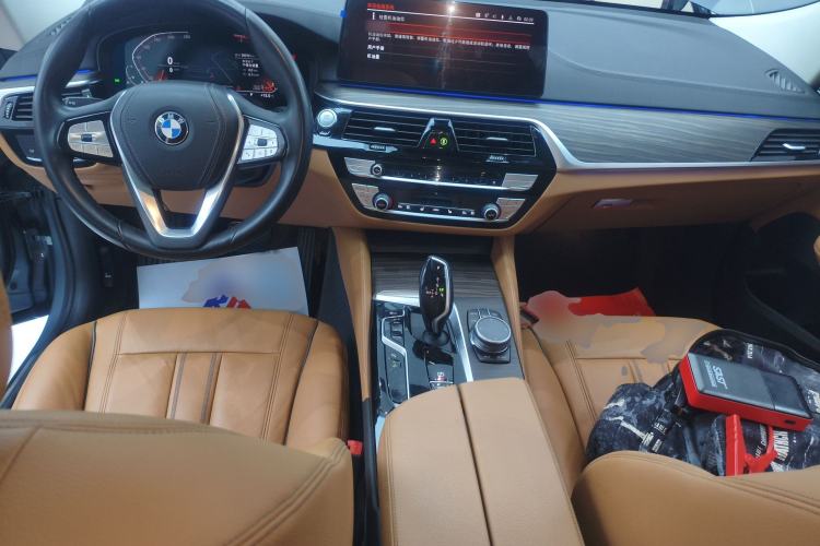 Used BMW 6 Series GT 2021 Updated 630i Luxury Design Package Center Console