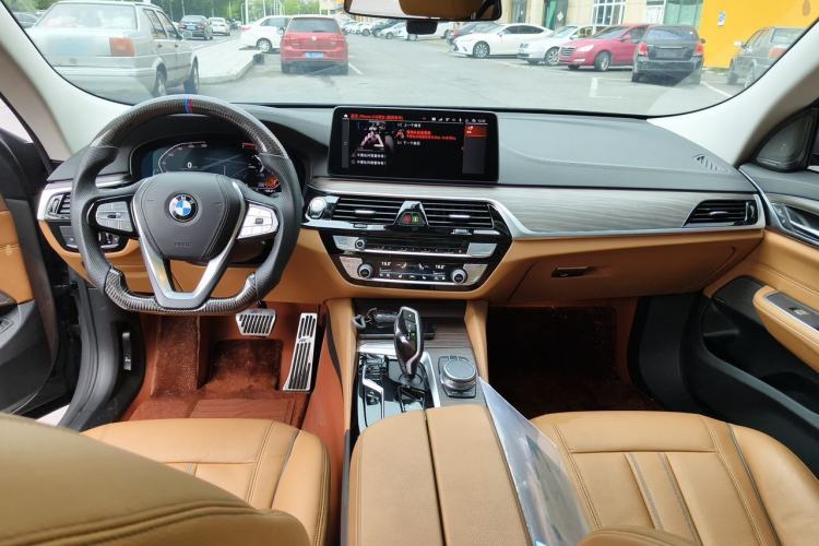 Used BMW 6 Series GT 2021 630i Luxury Design Package Center Console