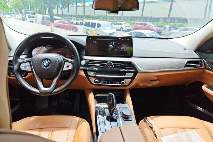 Used BMW 6 Series GT 2021 630i Luxury Design Package Center Console