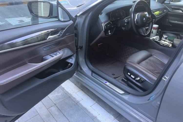Used BMW 6 Series GT 2021 630i M Sport Grand Touring Edition Driver Seat