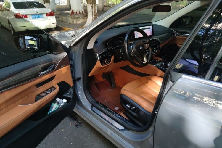Used BMW 6 Series GT 2021 Updated 630i Luxury Design Package Driver Seat