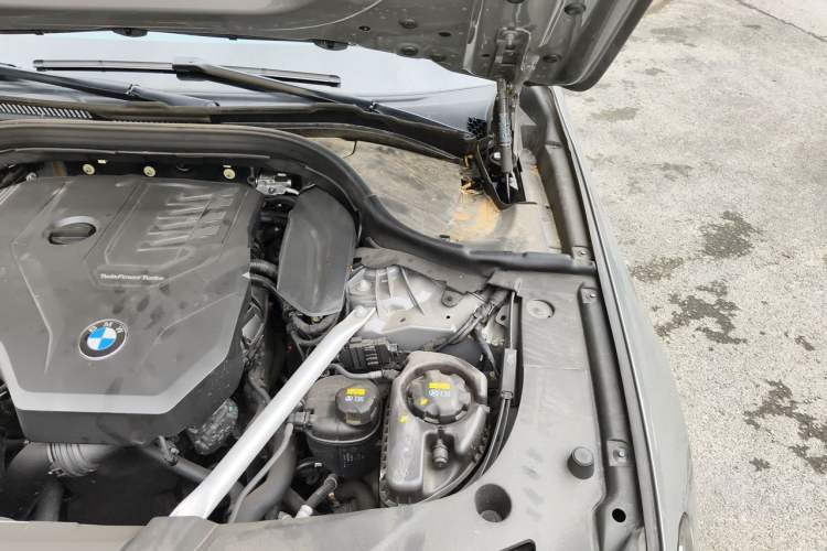 Used BMW 6 Series GT 2021 630i Luxury Design Package Engine Bay Left