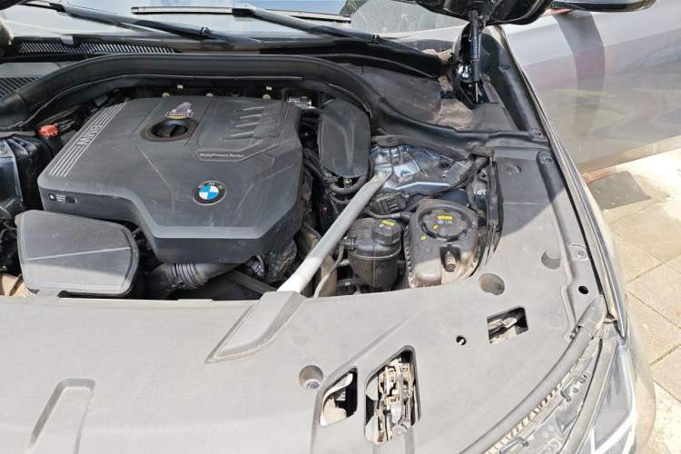 Used BMW 6 Series GT 2021 630i Luxury Design Package Engine Bay Left