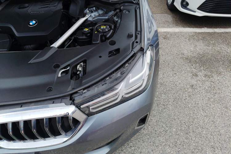 Used BMW 6 Series GT 2021 630i Luxury Design Package Engine Bay Left