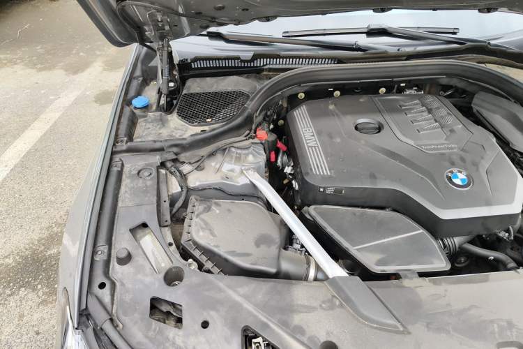 Used BMW 6 Series GT 2021 630i Luxury Design Package Engine Bay Right