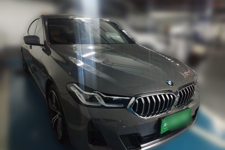 Used BMW 6 Series GT 2021 630i M Sport Package Front Right 45 Deg