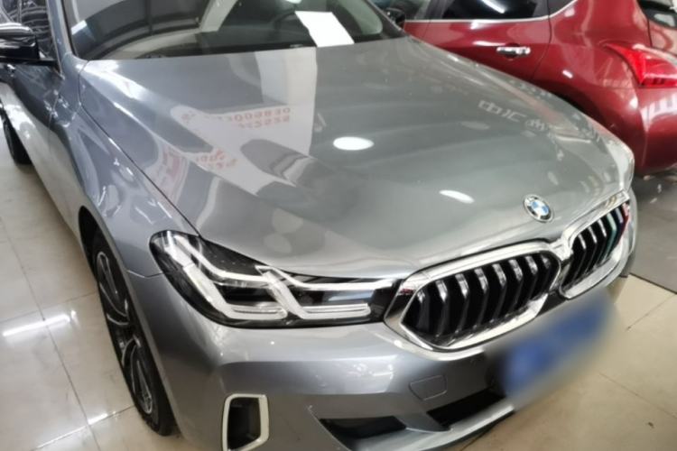 Used BMW 6 Series GT 2021 630i Luxury Design Package Front Right 45 Deg