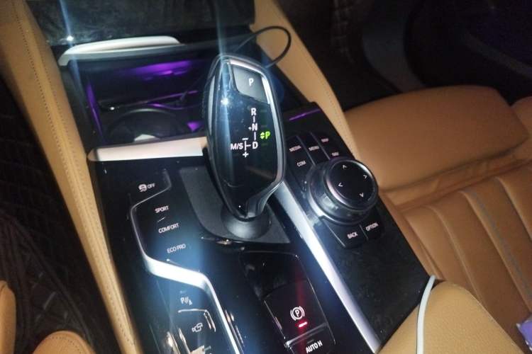 Used BMW 6 Series GT 2021 630i M Sport Package Gear Lever