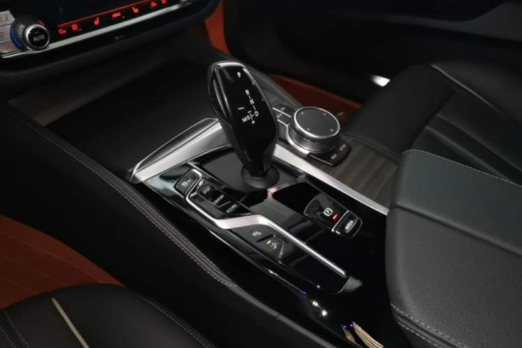 Used BMW 6 Series GT 2021 630i Luxury Design Package Gear Lever