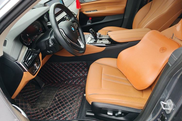 Used BMW 6 Series GT 2021 630i Luxury Design Package Left Front Seat