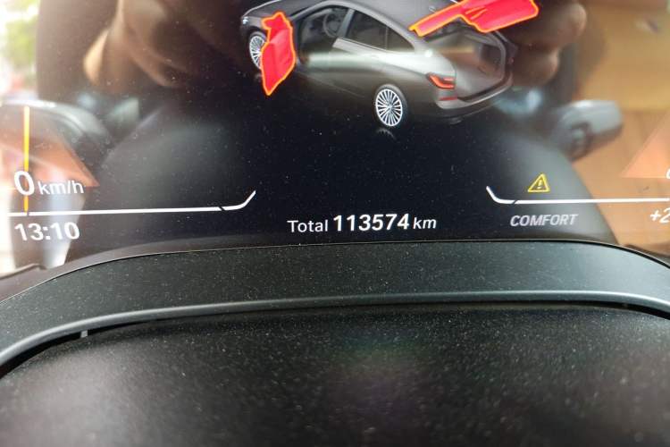 Used BMW 6 Series GT 2021 630i Luxury Design Package Odometer Close Up
