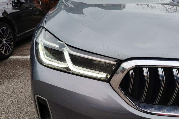 Used BMW 6 Series GT 2021 630i Luxury Design Package Right Front Headlight