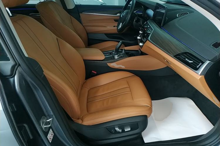 Used BMW 6 Series GT 2021 Updated 630i Luxury Design Package Right Front Seat