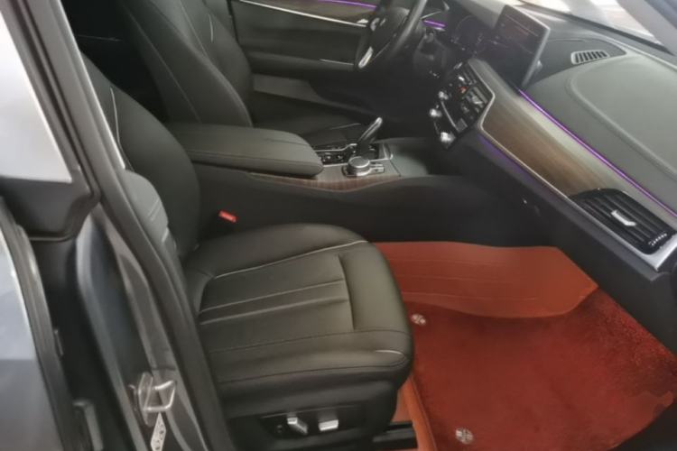 Used BMW 6 Series GT 2021 630i Luxury Design Package Right Front Seat