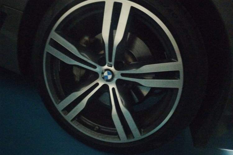 Used BMW 6 Series GT 2021 630i M Sport Package Right Front Wheel Hub