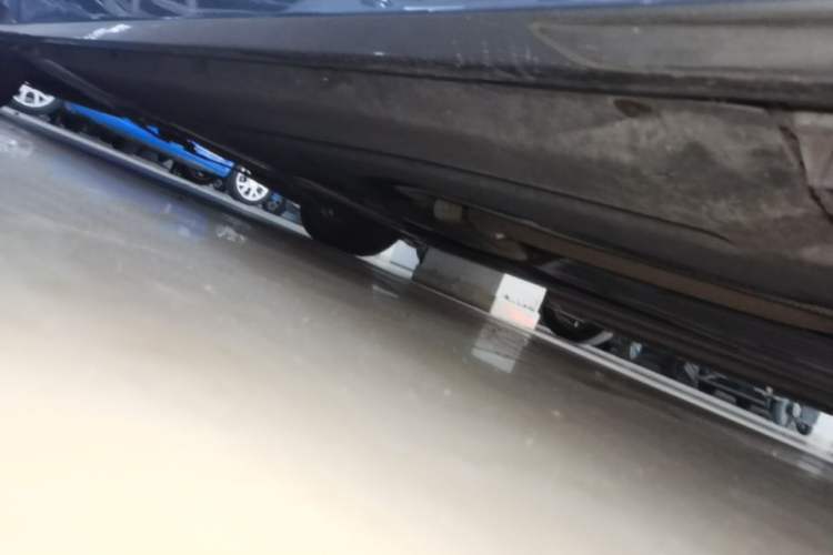Used BMW 6 Series GT 2021 630i Luxury Design Package Right Side Sill