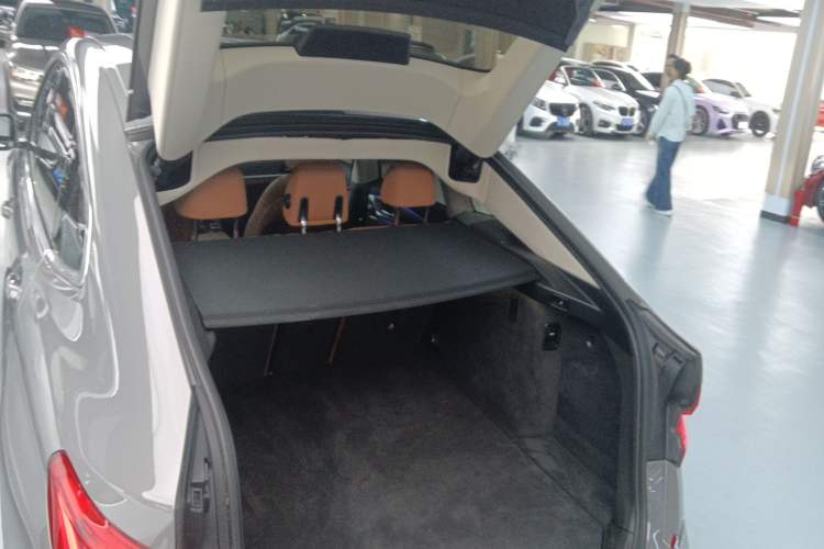 Used BMW 6 Series GT 2021 630i Luxury Design Package Trunk