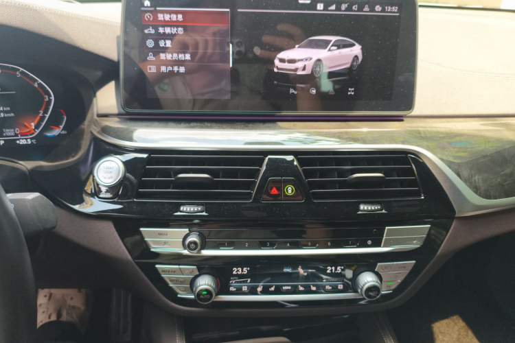 Used BMW 6 Series GT 2021 630i M Sport Grand Touring Edition Audio And AC Panel