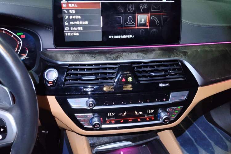 Used BMW 6 Series GT 2021 630i M Sport Package Audio And AC Panel