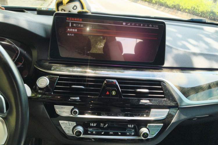 Used BMW 6 Series GT 2021 630i M Sport Package Audio And AC Panel