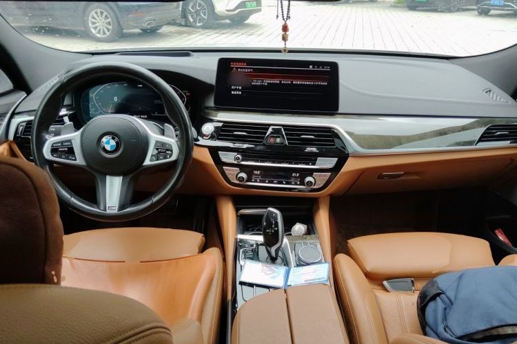 Used BMW 6 Series GT 2021 630i M Sport Package Center Console