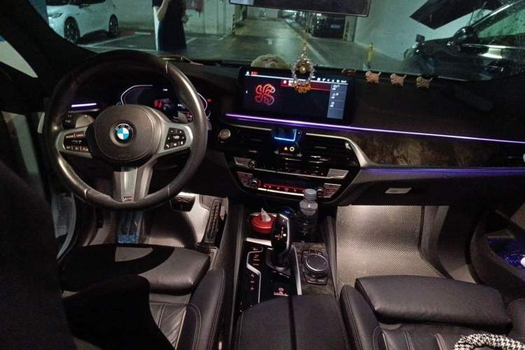 Used BMW 6 Series GT 2021 630i M Sport Package Center Console