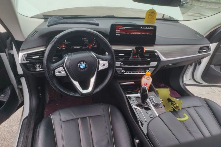 Used BMW 6 Series GT 2021 630i Luxury Design Package Center Console