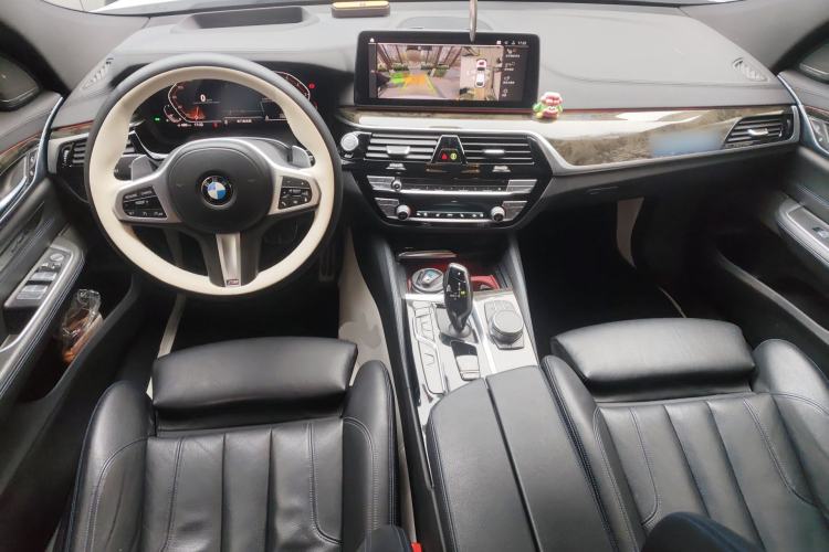 Used BMW 6 Series GT 2021 630i M Sport Package Center Console