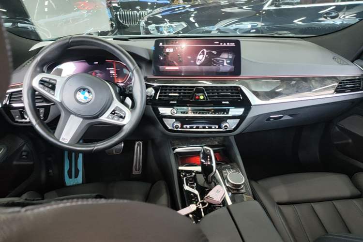 Used BMW 6 Series GT 2021 Restyled 630i M Sport Package Center Console
