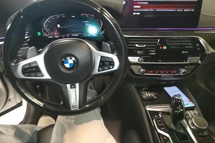 Used BMW 6 Series GT 2021 630i M Sport Package Center Console