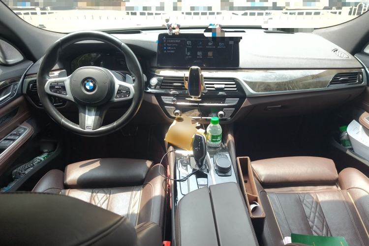 Used BMW 6 Series GT 2021 630i M Sport Grand Touring Edition Center Console