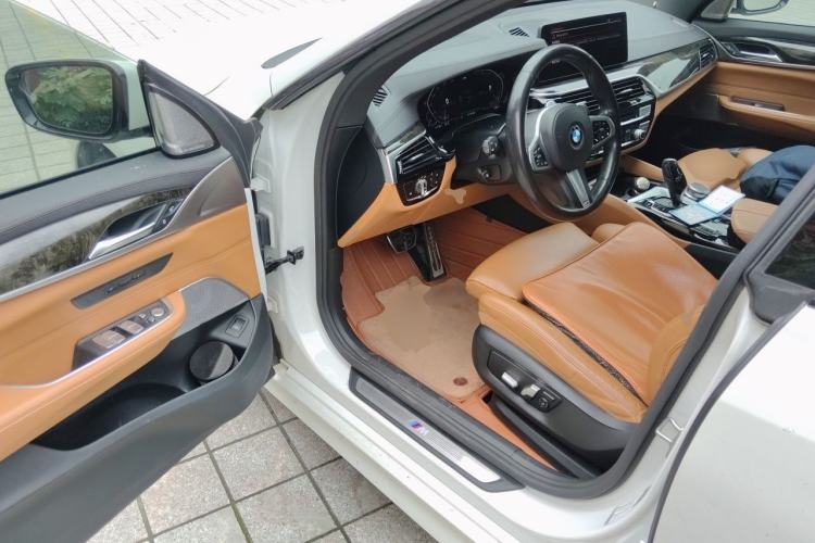 Used BMW 6 Series GT 2021 630i M Sport Package Driver Seat