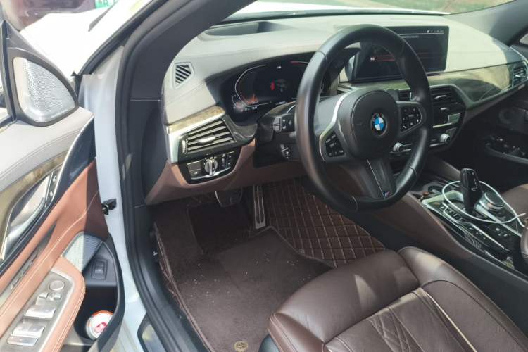 Used BMW 6 Series GT 2021 630i M Sport Grand Touring Edition Driver Seat