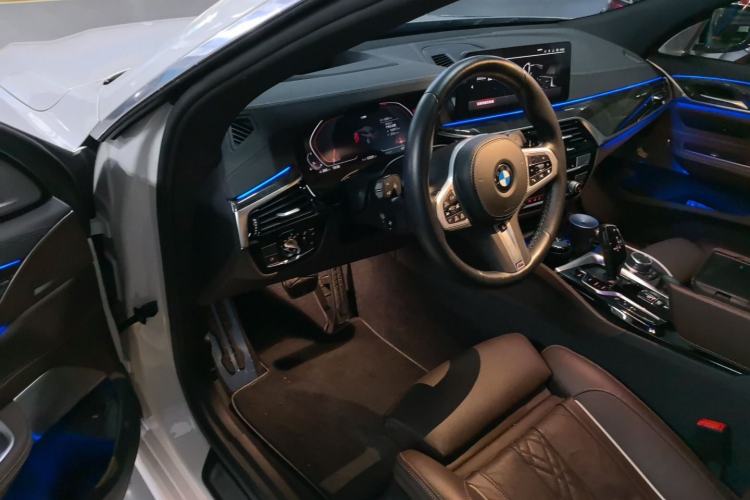 Used BMW 6 Series GT 2021 630i M Sport Grand Touring Edition Driver Seat