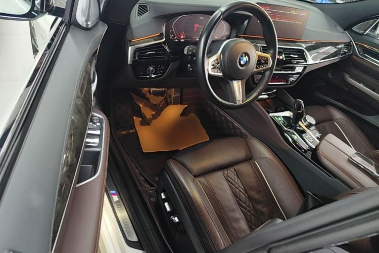 Used BMW 6 Series GT 2021 630i M Sport Grand Touring Edition Driver Seat