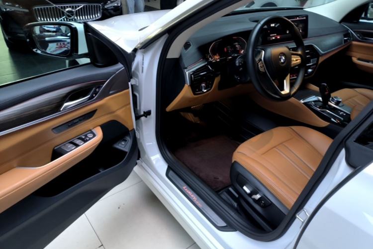 Used BMW 6 Series GT 2021 Updated 630i Luxury Design Package Driver Seat